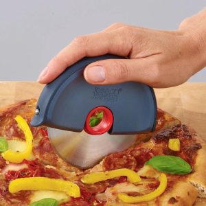 Disc Easy-clean Pizza Cutter | Kitchen Accessories | Gadgets | The Elms